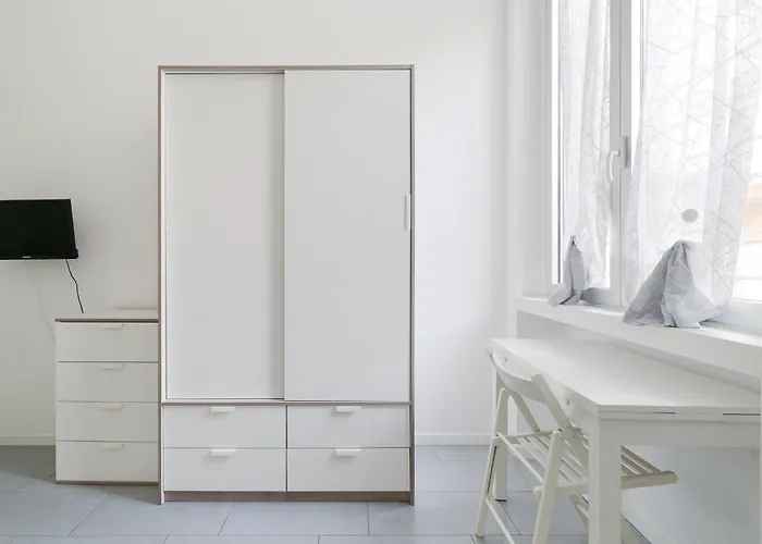 Lägenhet Guesthost - Bright Isola - Milano